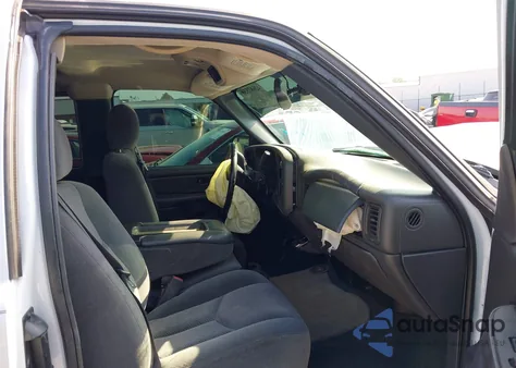 2005 Chevrolet Silverado 1500 Ls from USA, damaged, VIN 2GCEC19TX51219415